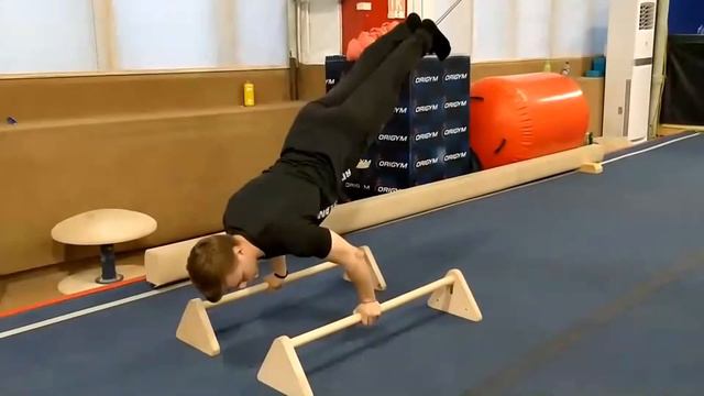 Через что проходят спортсмены? Влог из зала смотреть онлайн