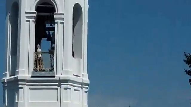 День Крещения Руси. Праздничный колокольный звон... смотреть онлайн