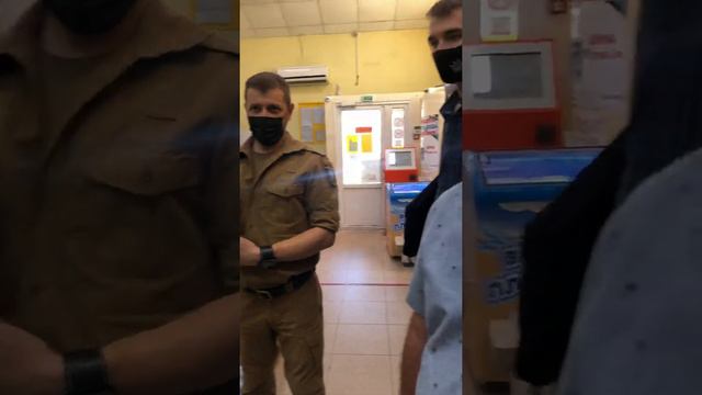 Киев, Барановирусные Бандиты в Киеве угрожают продавцам штрафами по 17000 грн смотреть онлайн