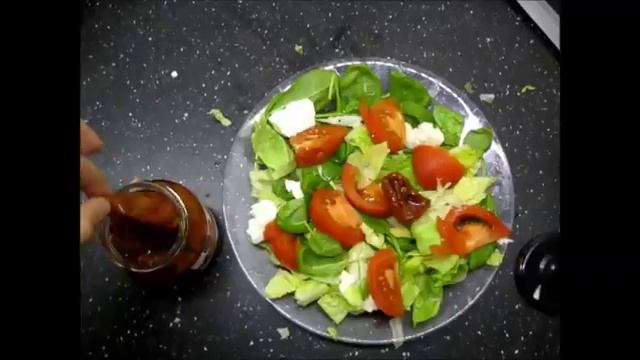 Как приготовить салат Капрезе. смотреть онлайн