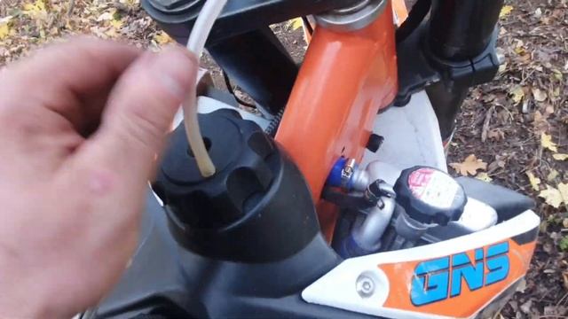 Хтось катает .А мы катаемся KOVI PRO 300.GEON DAKAR GNS 300. KTM 250 #305 смотреть онлайн