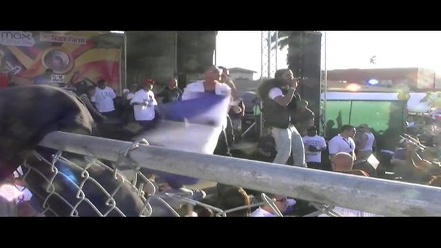 GIT FRESH PERFORMING SHE BE LIKE (BOM BOM BOM) @ CALLE 8 смотреть онлайн