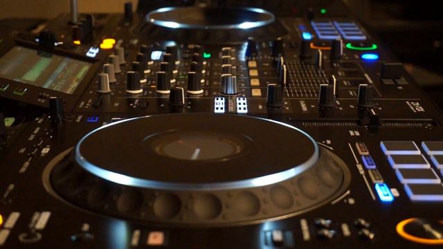 Testmix with Gemini MDJ-1000 and Pioneer XDJ-XZ смотреть онлайн