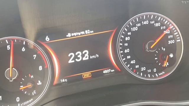 제네시스 G70 3.3T HTRAC 급가속 성능(2018 Genesis G70 3.3T Acceleration) - 2017.10.27 смотреть онлайн