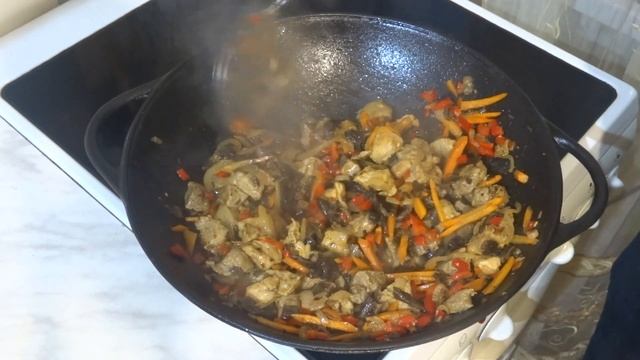 Гречка по-купечески в казане. (?очень вкусно?) смотреть онлайн