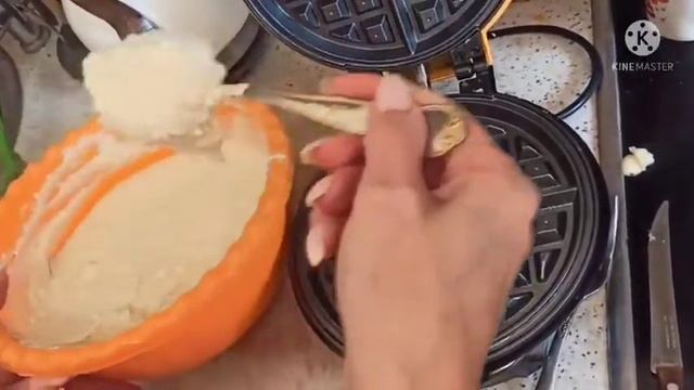 Готовим творожные вафли! Очень вкусно! смотреть онлайн