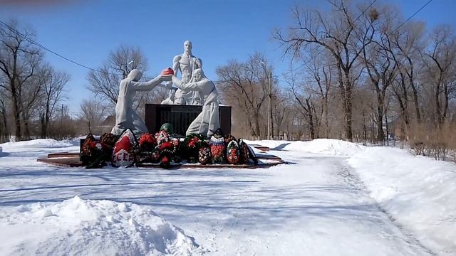 Скульптуры в курортном Соль-Илецке. смотреть онлайн