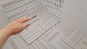 Душевой поддон из плитки без бортика. Душевой поддон  из плитки без бортов низкой. Плитка Laparet.