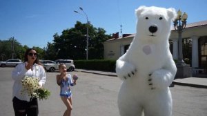 Тот самый медведь из Tik-Tok теперь и в Волгограде!Новый мишка!Поздравление от белого медведя