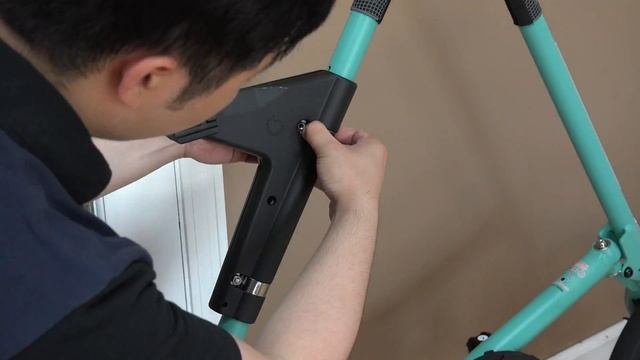STRiDA LT Folding Bicycle Unboxing and Assembly смотреть онлайн