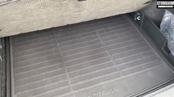 2022 Skoda Octavia Combi Sportline 2.0 TDI - exterior and interior details