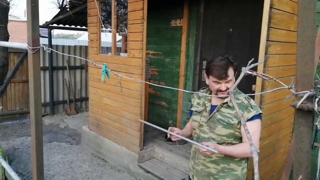 чем еще заняться с сыном на самоизоляции? Делаем дротики! смотреть онлайн