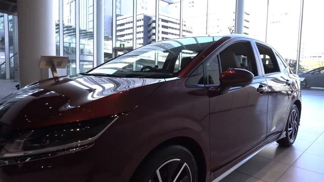 2021 NEW NISSAN NOTE e POWER Dark Red - New Nissan Note X 2021 - 新型日産 ノート X 2021年モデル バーガンディ смотреть онлайн