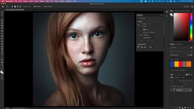 How to Change Someone's Eye Color in Photoshop смотреть онлайн