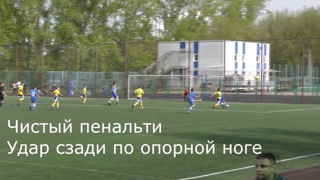 Как болельщики комментируют действия арбитра в детском футболе