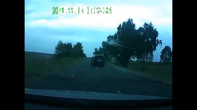 ДЛЯ ПРИНУДИТЕЛЬНОЙ ОСТАНОВКИ АВТОМОБИЛЯ СОТРУДНИКАМ ГАИ ПРИШЛОСЬ ИСПОЛЬЗОВАТЬ ОРУЖИЕ! смотреть онлайн
