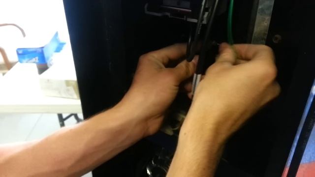 Fix bill acceptor for vending machine смотреть онлайн