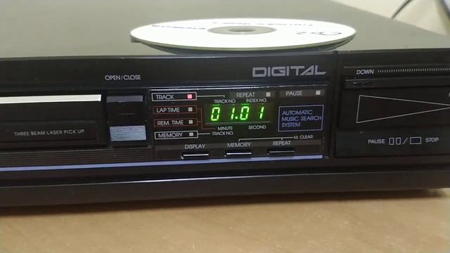Teste Funcionamento CD Player Toshiba XR V15 serial 3590 смотреть онлайн