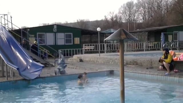 База отдыха Хуторок п Мостовской, бассейны на термальных источниках смотреть онлайн