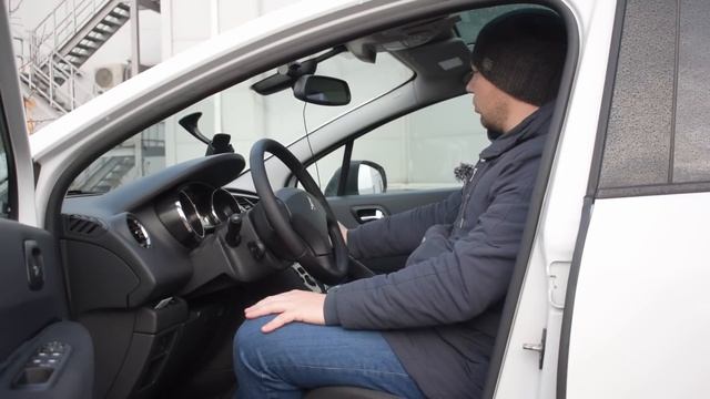 Обзор Peugeot 3008 - 38 минут, и ты в нее влюбишься. Почему стоит ее купить? смотреть онлайн