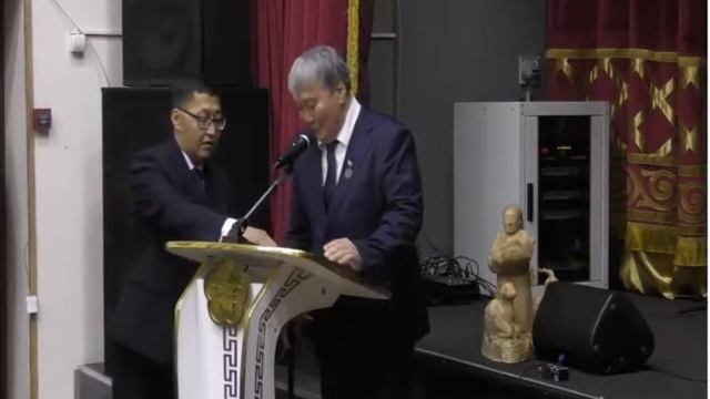 Моменты презентации тувинского эпоса 