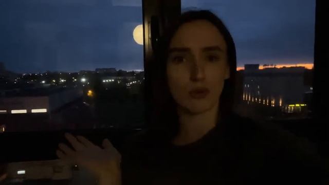 Влог из нашего путешествия!// Мой первый полет!// Я наконец-то вижу море!// И еще куча всего! смотреть онлайн