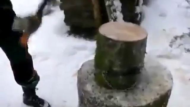 Лайфхак как быстро колоть дрова! смотреть онлайн