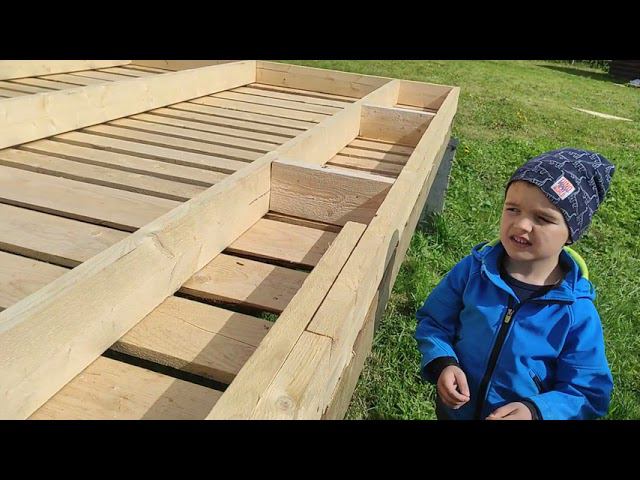 Строительство каркасного дома. Часть 2. Монтаж лаг первого этажа, набор временного пола.