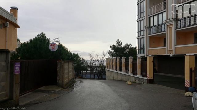 [4K] РОССИЯ КРЫМ ЯЛТА ЛИВАДИЯ 2022. Прогулка по дождливой Ливадии, путешествие по России. смотреть онлайн