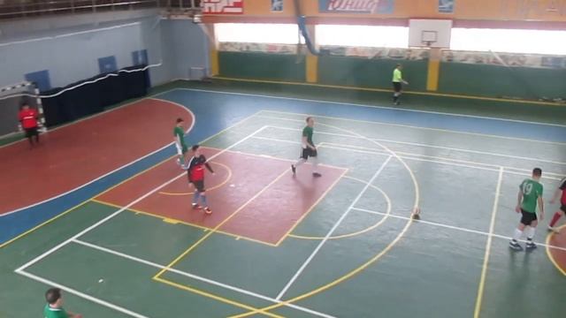 Гол Катрапса в ворота Фаворит 24-02-19 смотреть онлайн
