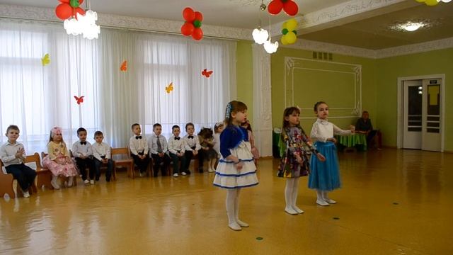 Нежная песня про маму Утренник 8 Марта в детском саду смотреть онлайн