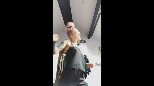 Инстаграмм stories vol1 | dancing queen смотреть онлайн