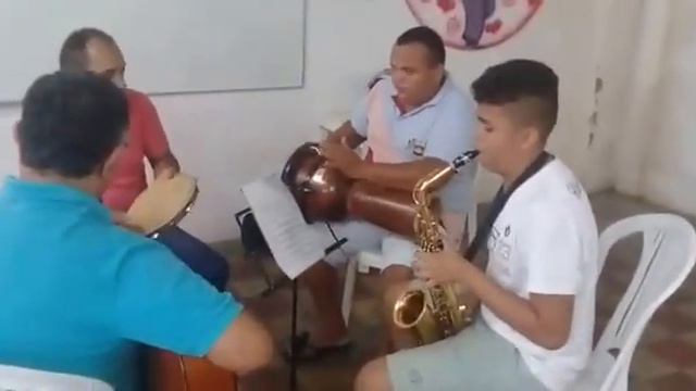 Grupo Choro Novo - Saxofone Por Que Choras? смотреть онлайн