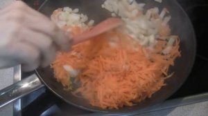 СУП С ЧЕЧЕВИЦЕЙ И КОПЧЕНЫМИ РЕБРЫШКАМИ