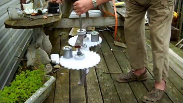 Quasar Gravity Drive смотреть онлайн