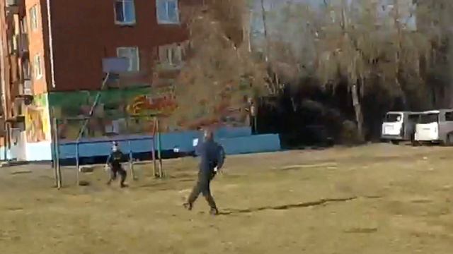 Масочный режим *** Ишкельдин в Енисее. Короновлог смотреть онлайн
