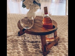 DIY _ Бюджетный Винный столик своими руками _ стол из дерева
