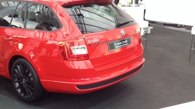 Skoda Octavia Combi (Skoda Genuine Accessories)