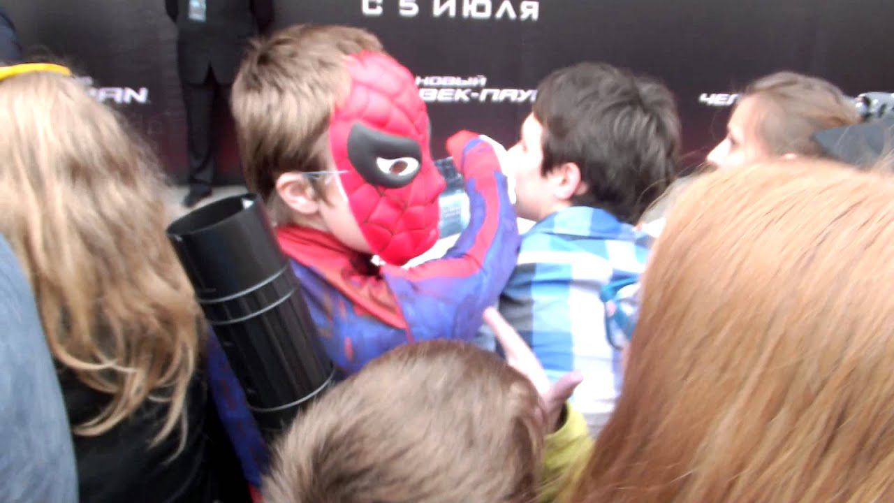 Премьера фильма "Новый Человек Паук" смотреть онлайн