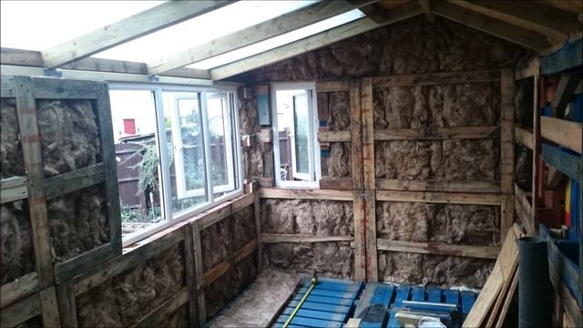 RECYCLED PALLET SHED, WORKSHOP, STUDIO, GYM - DIY