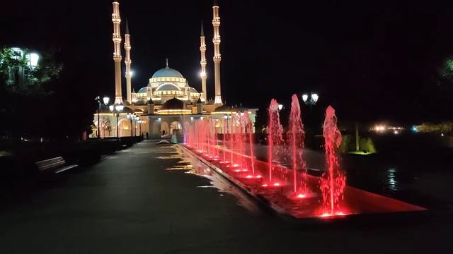 Чечня. Мечеть Сердце Чечни ночью 2. смотреть онлайн