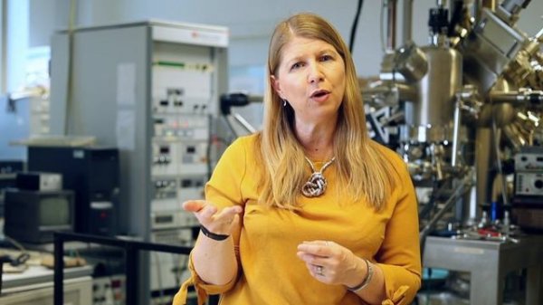 How to explain scientific ideas: 6 SIMPLE tips from a communication expert | FameLab