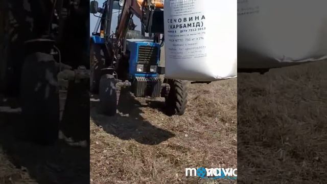 Удобрения в бегах, погрузчик, карбомит в бегах грузим смотреть онлайн