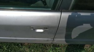 заменил замок двери водителя на ауди 100с4