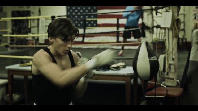 Бойцы на всю голову Трейлер смотреть онлайн