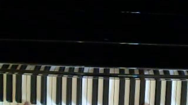 How to play young wild free and Hall of fame on piano (Tutorial) смотреть онлайн