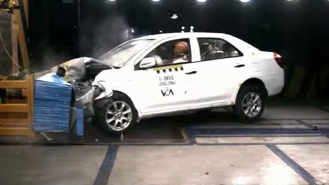 Crash Tets front Geely MK.flv смотреть онлайн