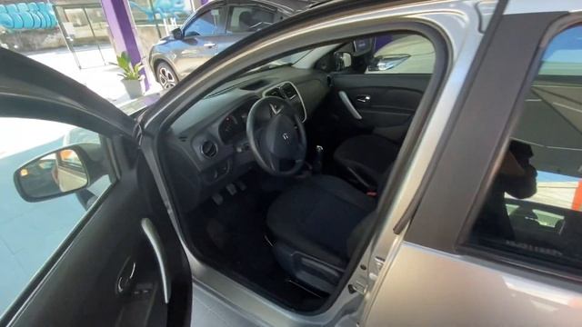 Renault Sandero Expression 1.6 2016 смотреть онлайн