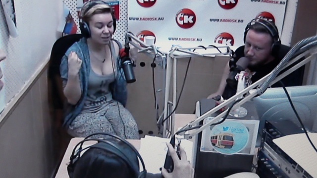 Стефания-Марьяна Гурская (актриса шоу "Уральские Пельмени") на радио СК 90.2 FM Екатеринбург смотреть онлайн