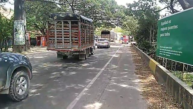 #AestaHora Así es la movilidad en el puente Mariano Ospina Pérez de el Zulia. EN VIVO смотреть онлайн